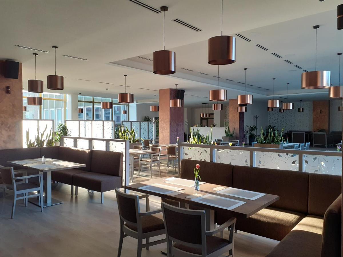 Ústí nad Orlicí Hotel Uno מראה חיצוני תמונה